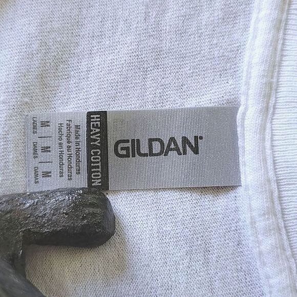 NWOT Gildan White Heavy Cotton V-neck Short Sleeve T-shirt - Picture 8 of 13
